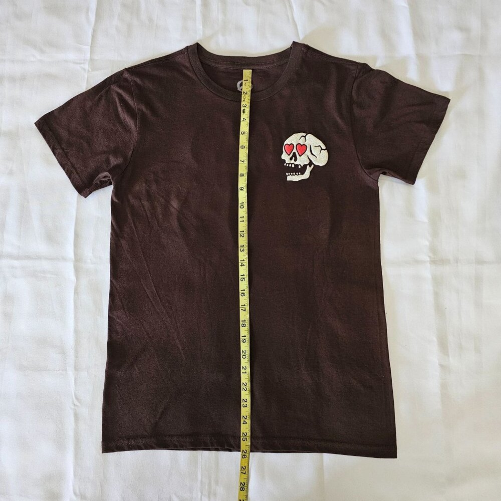 Peace Of Mind Unisex Adult Brown Skull W/ Heart Eyes Print Shirt Size Small NWOT - Picture 9 of 9